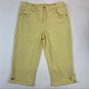 🟢 Free! Gloria Vanderbilt Skimmer Capris Yellow Size 6